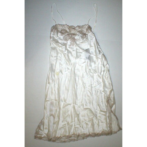 New NWT $350 Designer Josie Natori Silk Lace Womens S Chemise Gown Night White - Picture 1 of 6